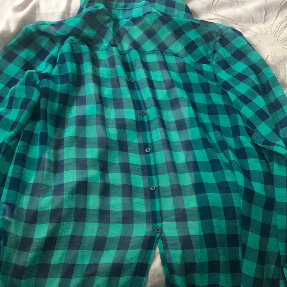 Button up - Picture 2 of 2